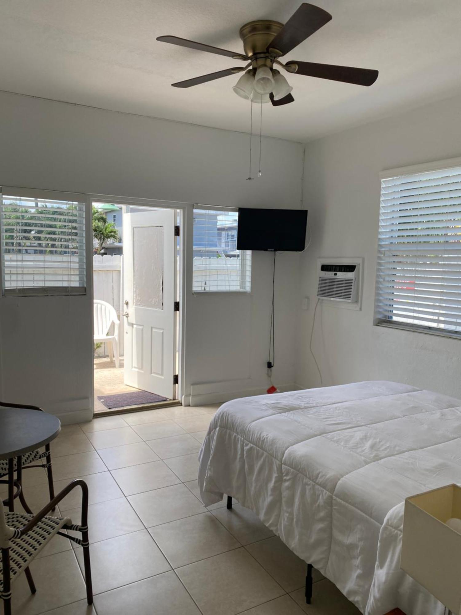 Coral Key Inn Lauderdale-by-the-Sea Extérieur photo