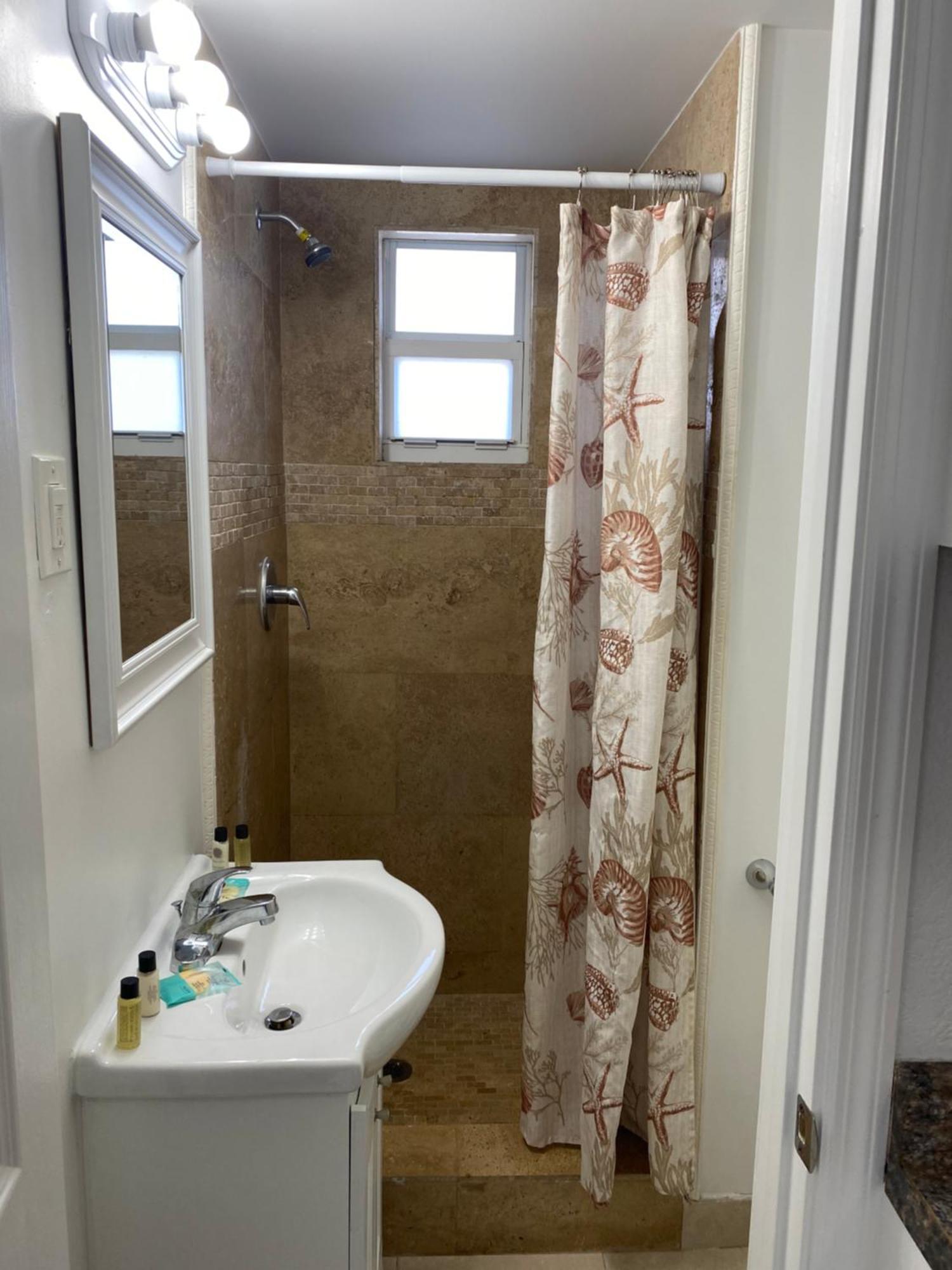 Coral Key Inn Lauderdale-by-the-Sea Extérieur photo