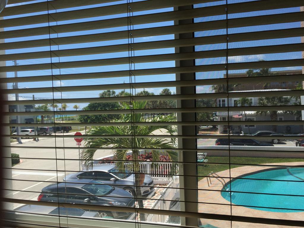 Coral Key Inn Lauderdale-by-the-Sea Extérieur photo