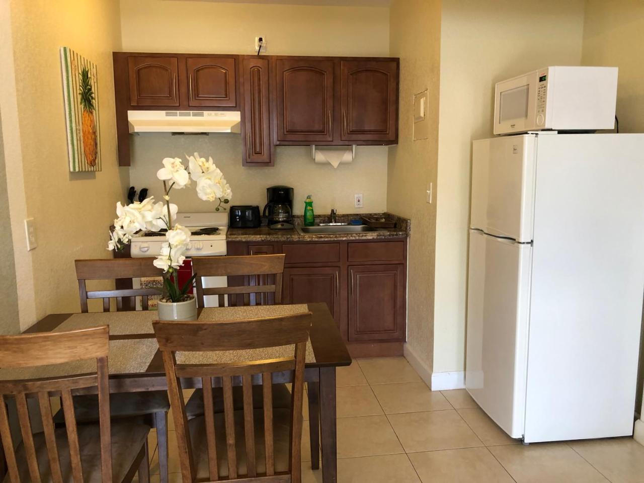 Coral Key Inn Lauderdale-by-the-Sea Extérieur photo