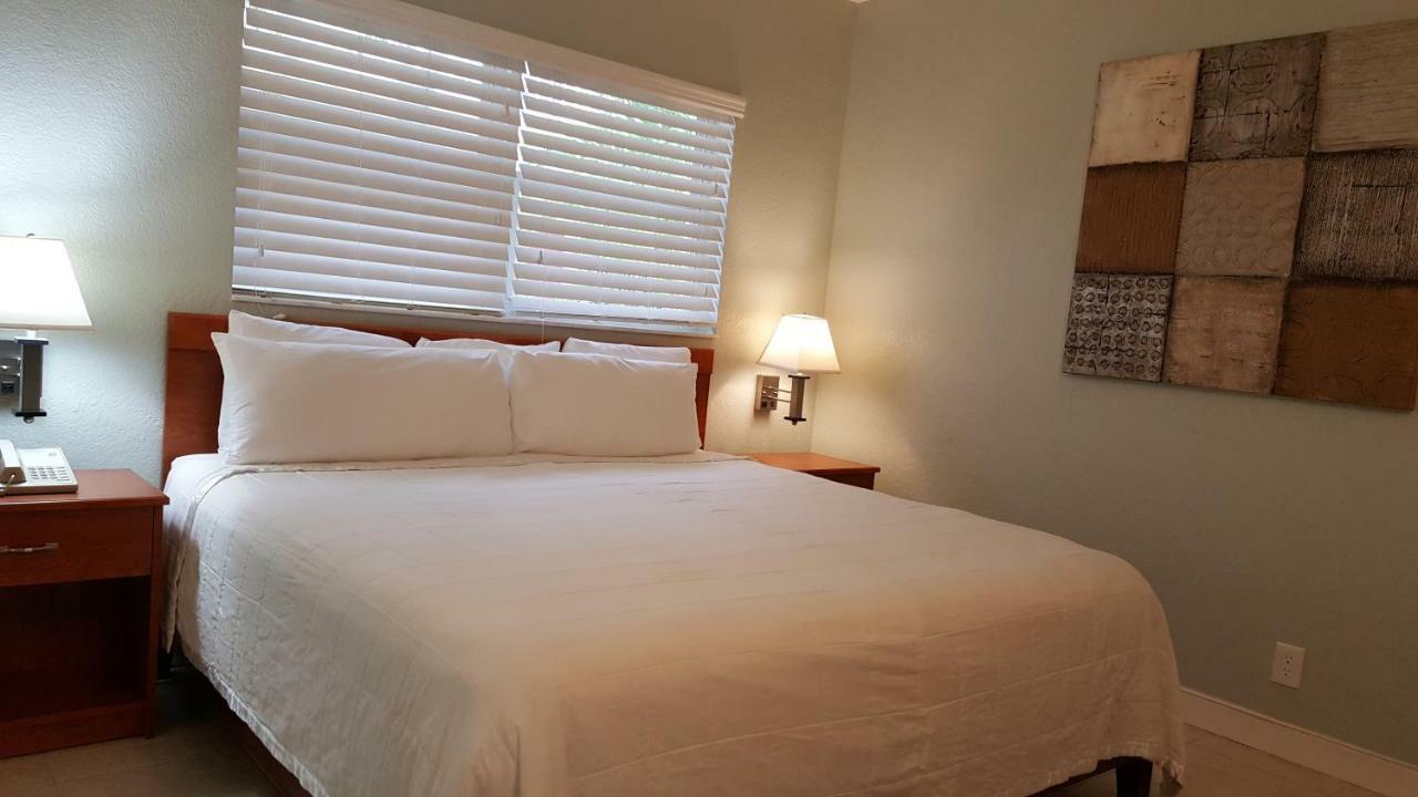 Coral Key Inn Lauderdale-by-the-Sea Extérieur photo