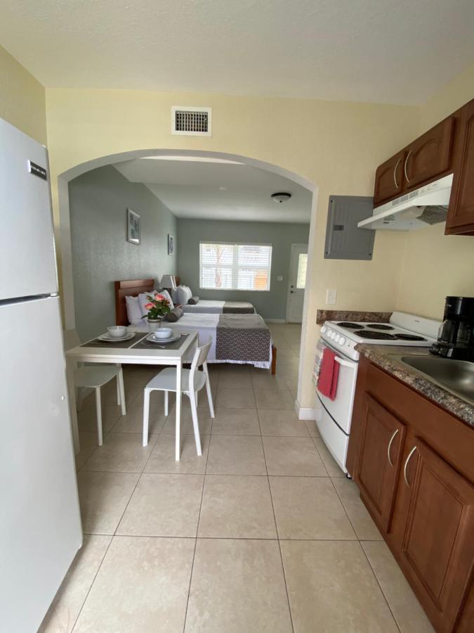 Coral Key Inn Lauderdale-by-the-Sea Extérieur photo
